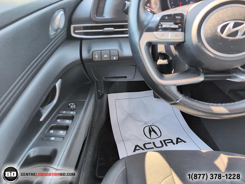 2022 Hyundai Elantra Preferred in Granby, Quebec - 17 - w1024h768px