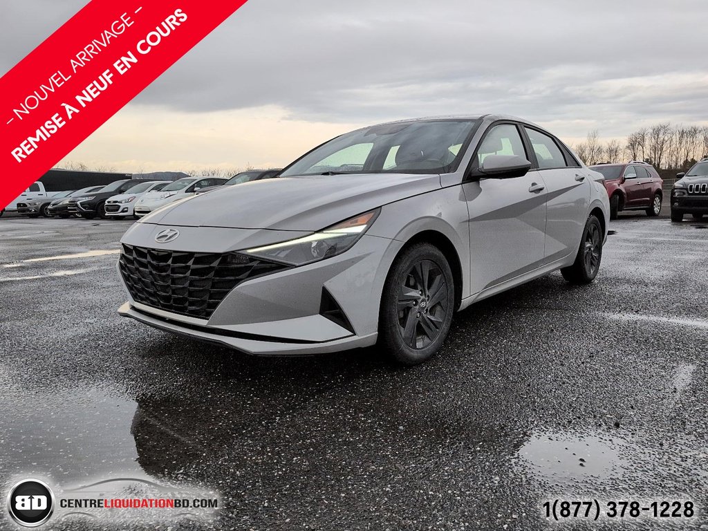 Hyundai Elantra Preferred 2022 à Granby, Québec - 1 - w1024h768px