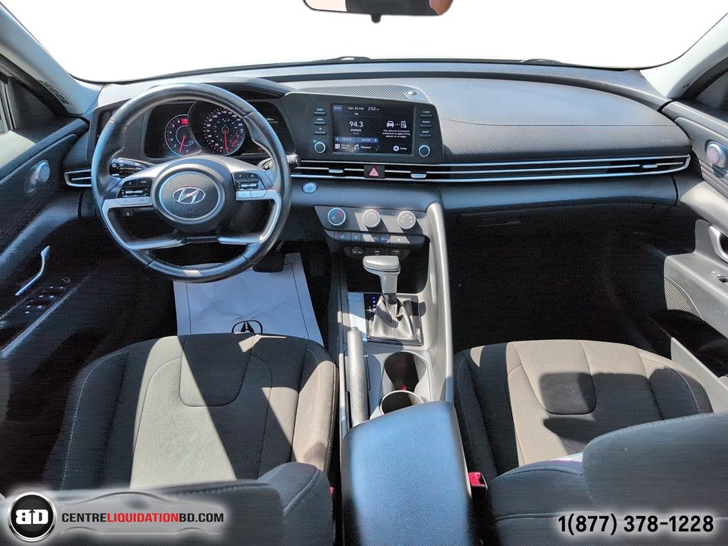 2022 Hyundai Elantra Preferred in Granby, Quebec - 16 - w1024h768px