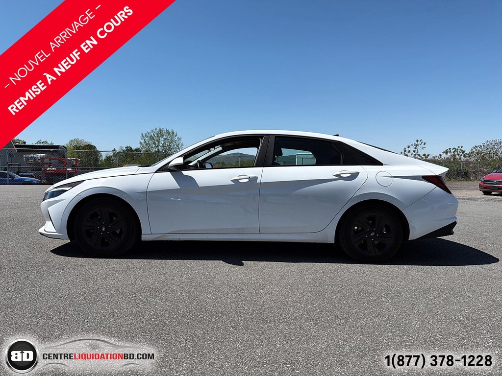 2023 Hyundai Elantra PREFFERED in Granby, Quebec - 11 - w1024h768px