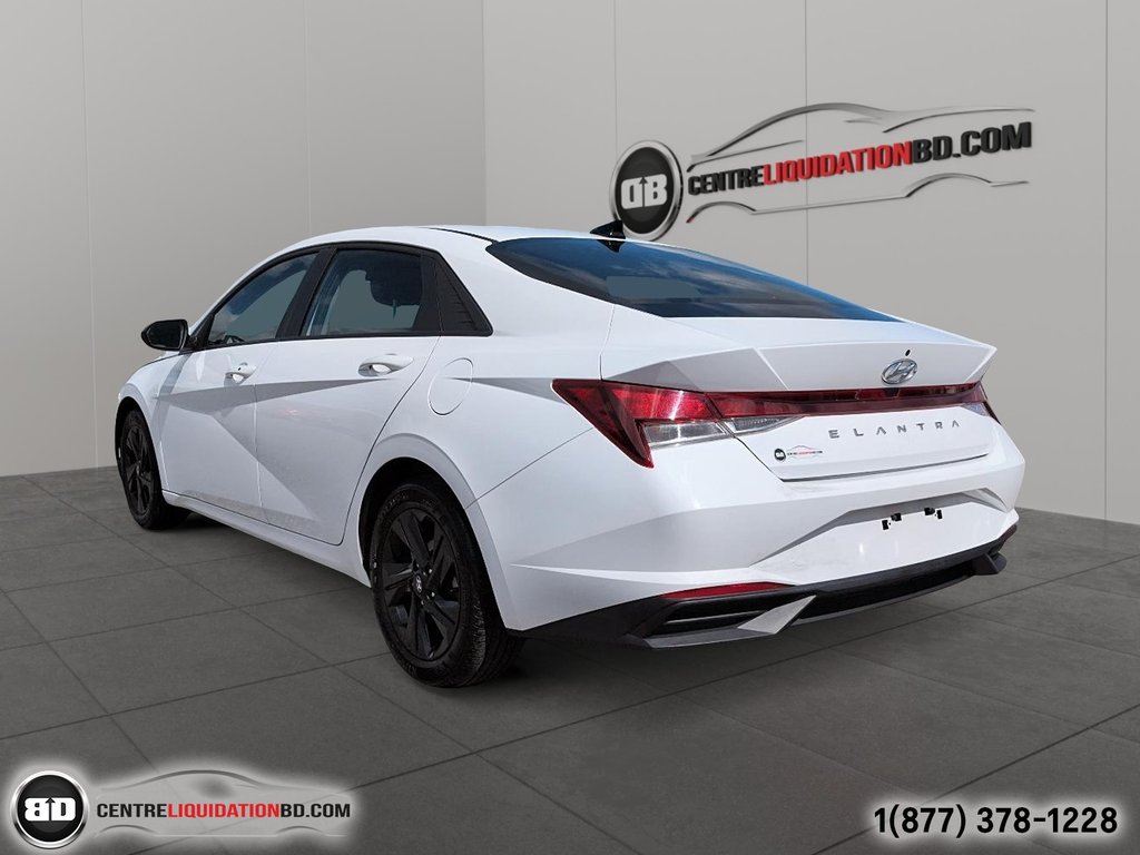 2023 Hyundai Elantra PREFFERED in Granby, Quebec - 8 - w1024h768px