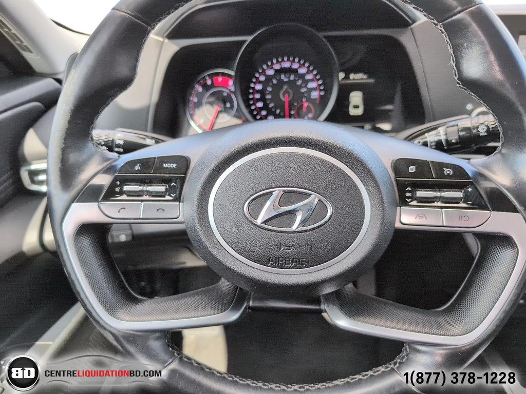 2023 Hyundai Elantra PREFFERED in Granby, Quebec - 18 - w1024h768px