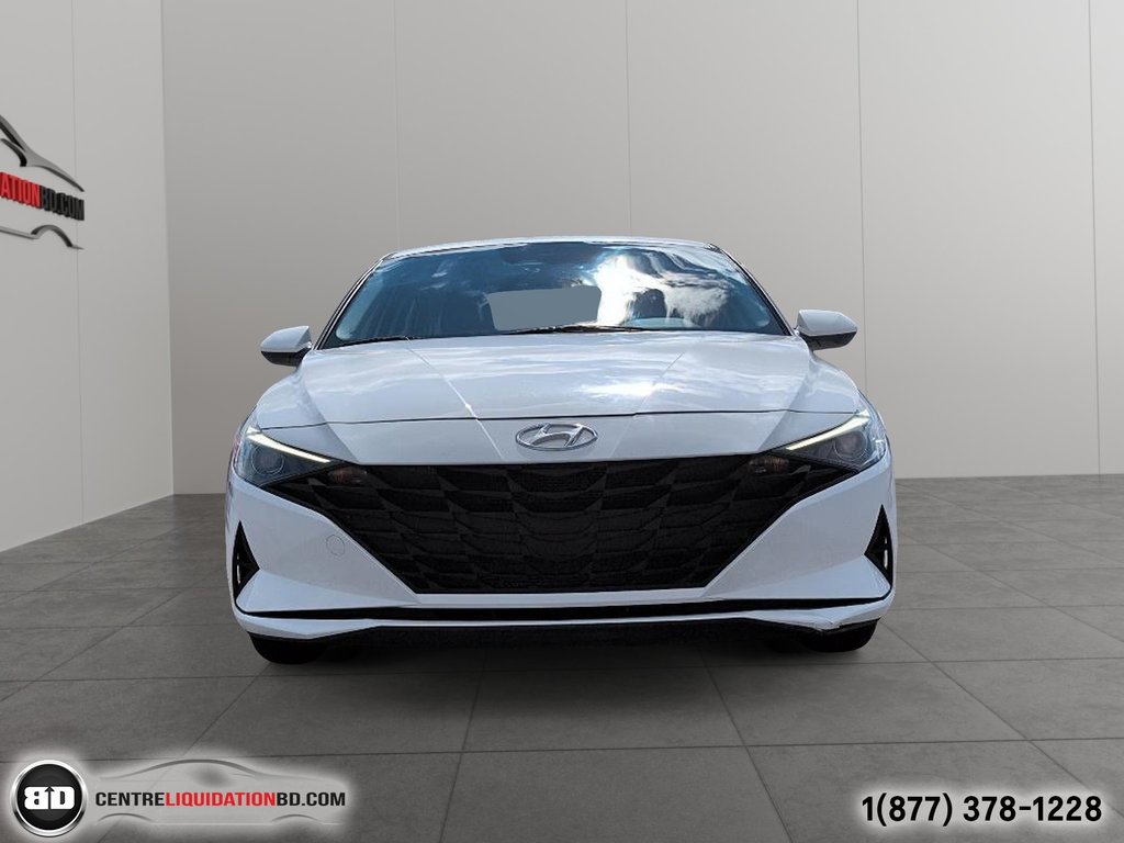 2023 Hyundai Elantra PREFFERED in Granby, Quebec - 2 - w1024h768px