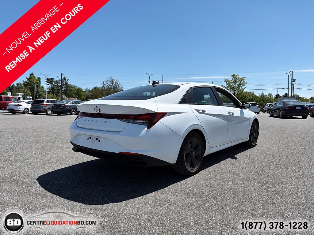 2023 Hyundai Elantra PREFFERED in Granby, Quebec - 8 - w1024h768px