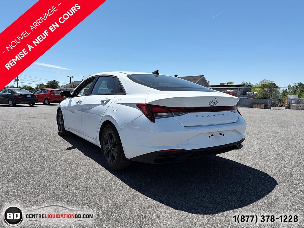 2023 Hyundai Elantra PREFFERED in Granby, Quebec - 10 - w1024h768px