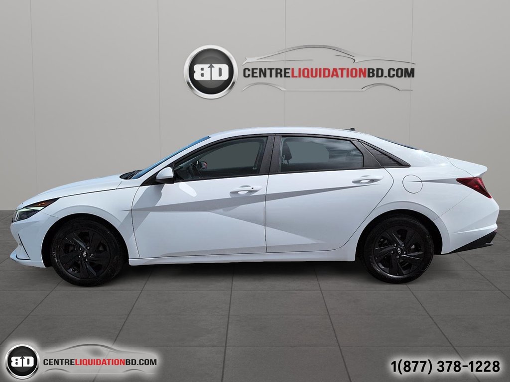 2023 Hyundai Elantra PREFFERED in Granby, Quebec - 9 - w1024h768px