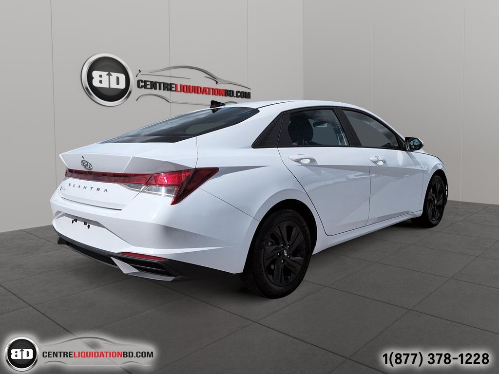2023 Hyundai Elantra PREFFERED in Granby, Quebec - 6 - w1024h768px