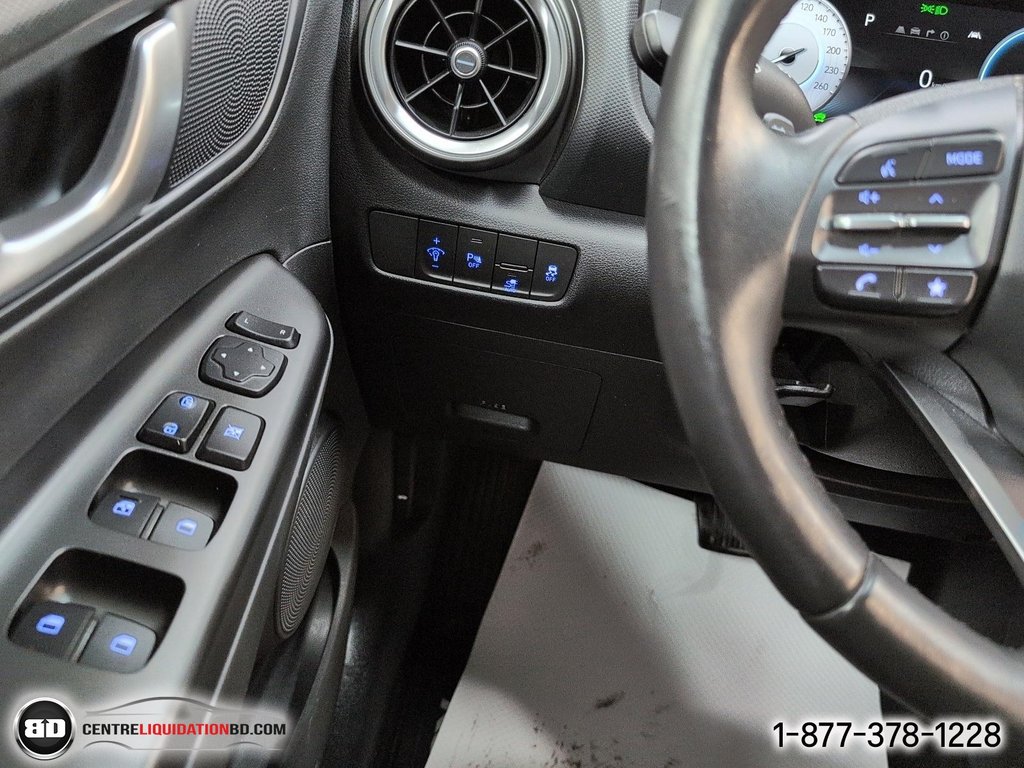 2023 Hyundai Kona Electric Preferred NAVIGATION in Granby, Quebec - 17 - w1024h768px