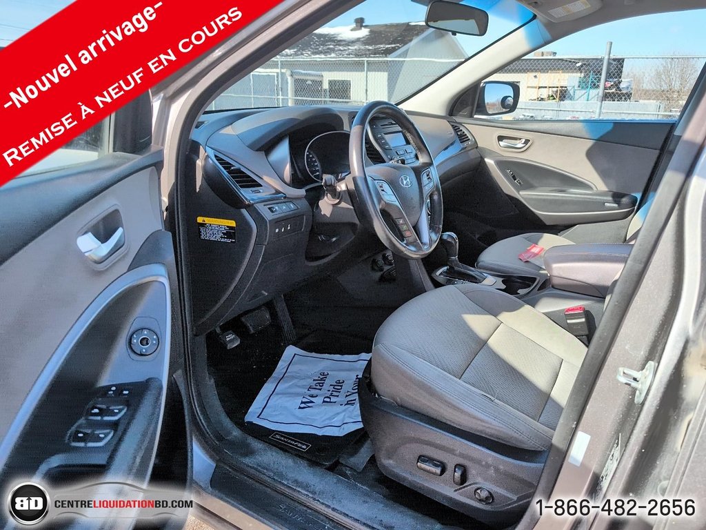 2013 Hyundai Santa Fe Premium AWD in Granby, Quebec - 7 - w1024h768px
