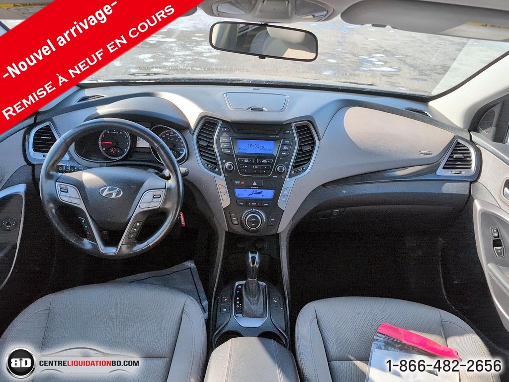 2013 Hyundai Santa Fe Premium AWD in Granby, Quebec - 8 - w1024h768px