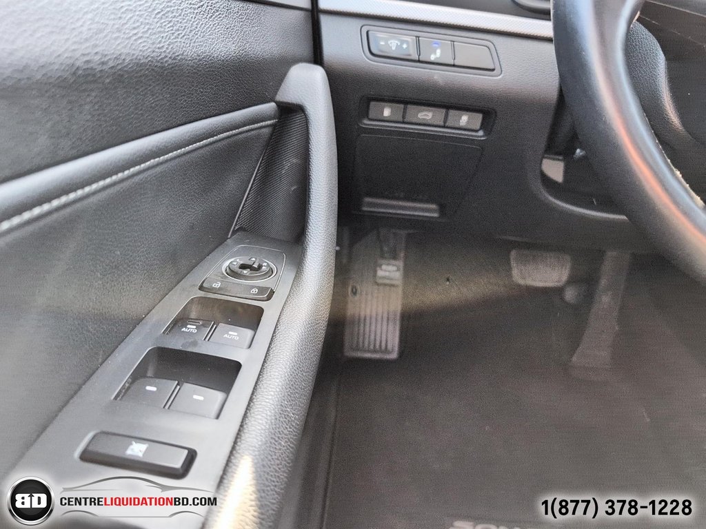 2018 Hyundai Sonata GLS in Granby, Quebec - 17 - w1024h768px