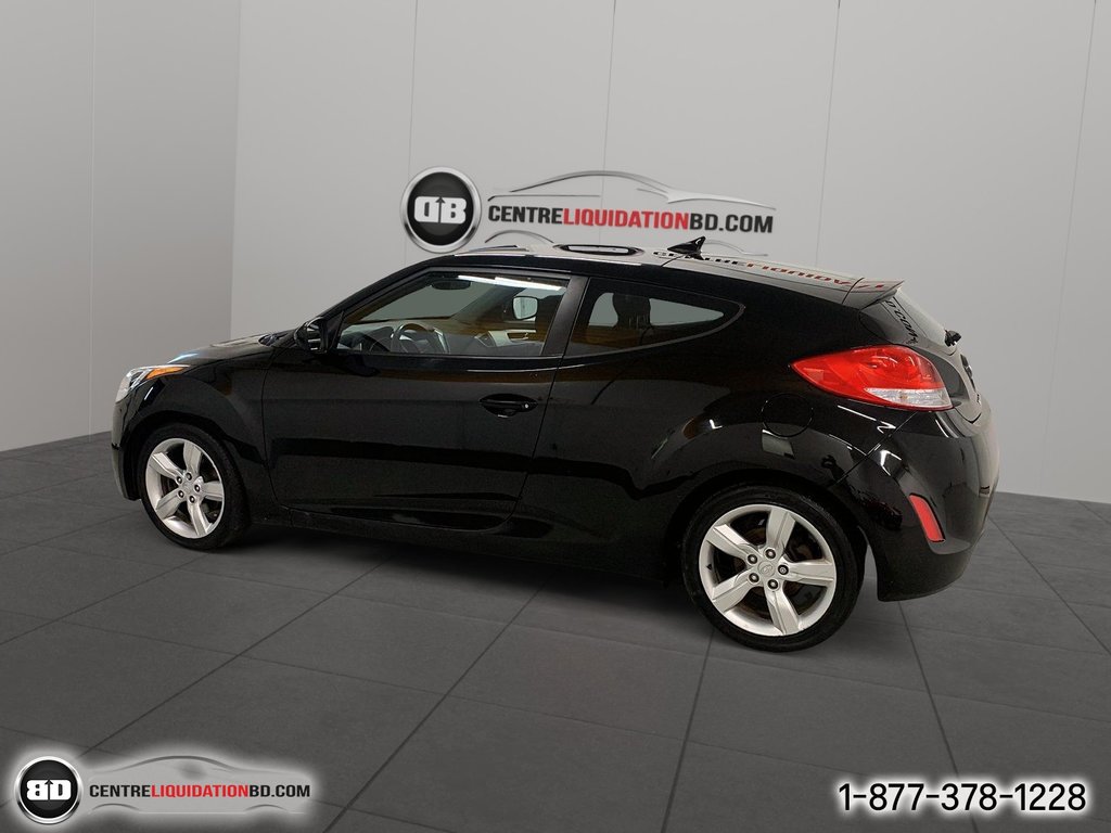 2015 Hyundai Veloster in Granby, Quebec - 3 - w1024h768px