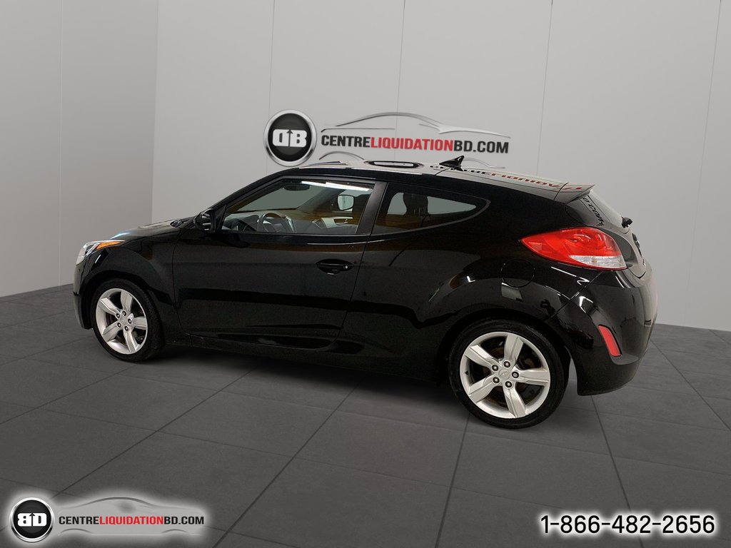 2015 Hyundai Veloster in Granby, Quebec - 3 - w1024h768px