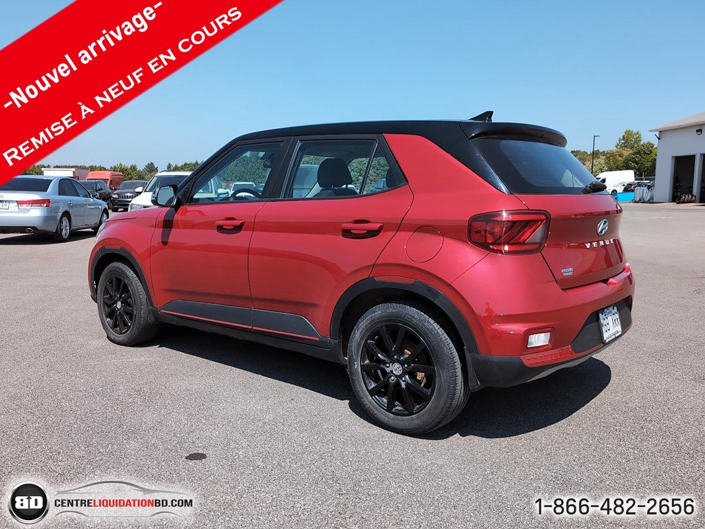Hyundai Venue Essential 2021 à Granby, Québec - 6 - w1024h768px