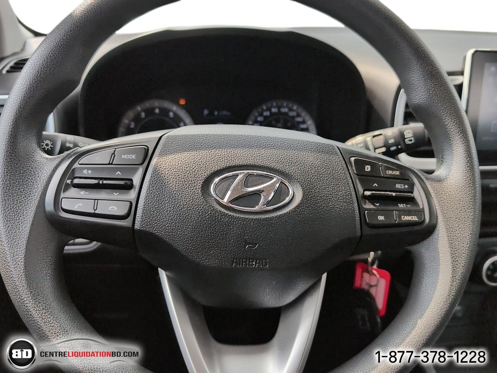 Hyundai Venue Essential 2021 à Granby, Québec - 16 - w1024h768px