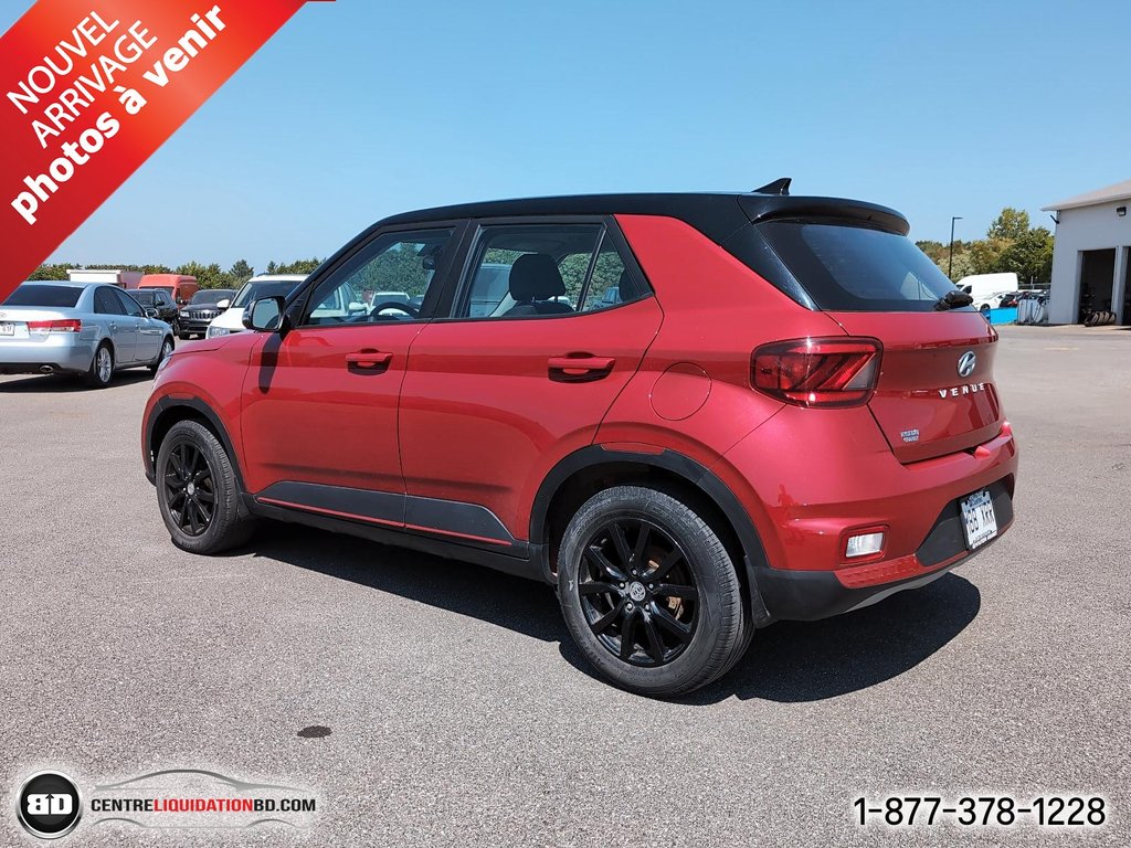 2021 Hyundai Venue Essential in Granby, Quebec - 6 - w1024h768px
