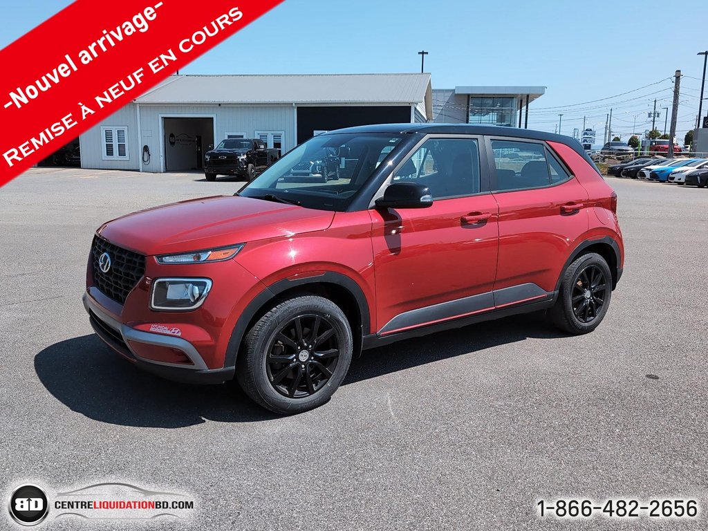 Hyundai Venue Essential 2021 à Granby, Québec - 1 - w1024h768px
