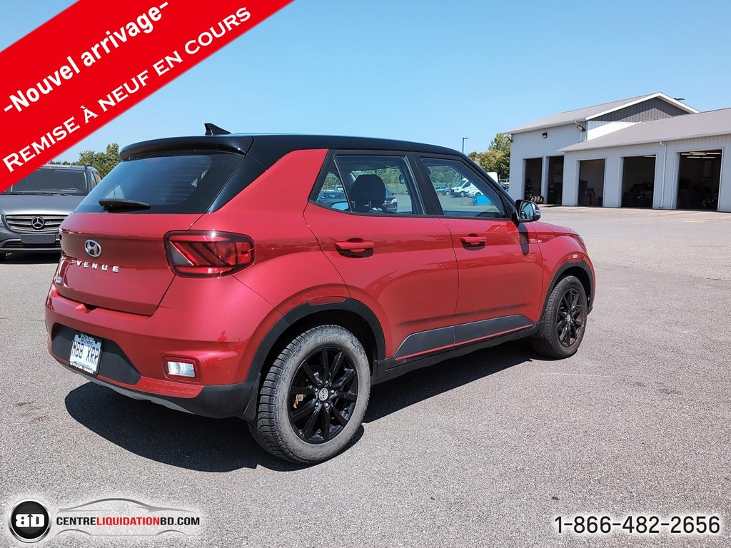 Hyundai Venue Essential 2021 à Granby, Québec - 5 - w1024h768px