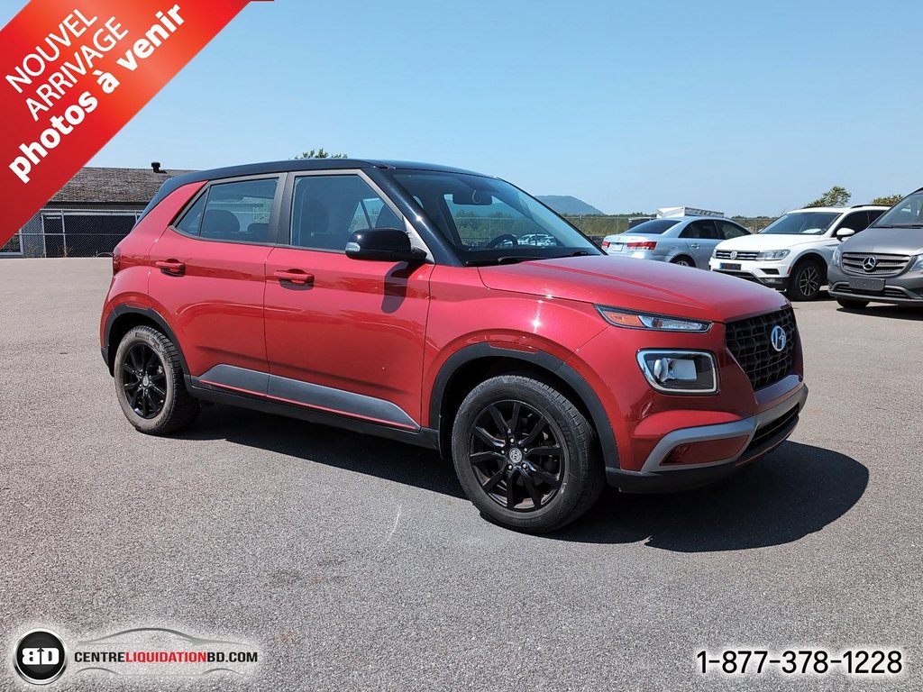 2021 Hyundai Venue Essential in Granby, Quebec - 3 - w1024h768px