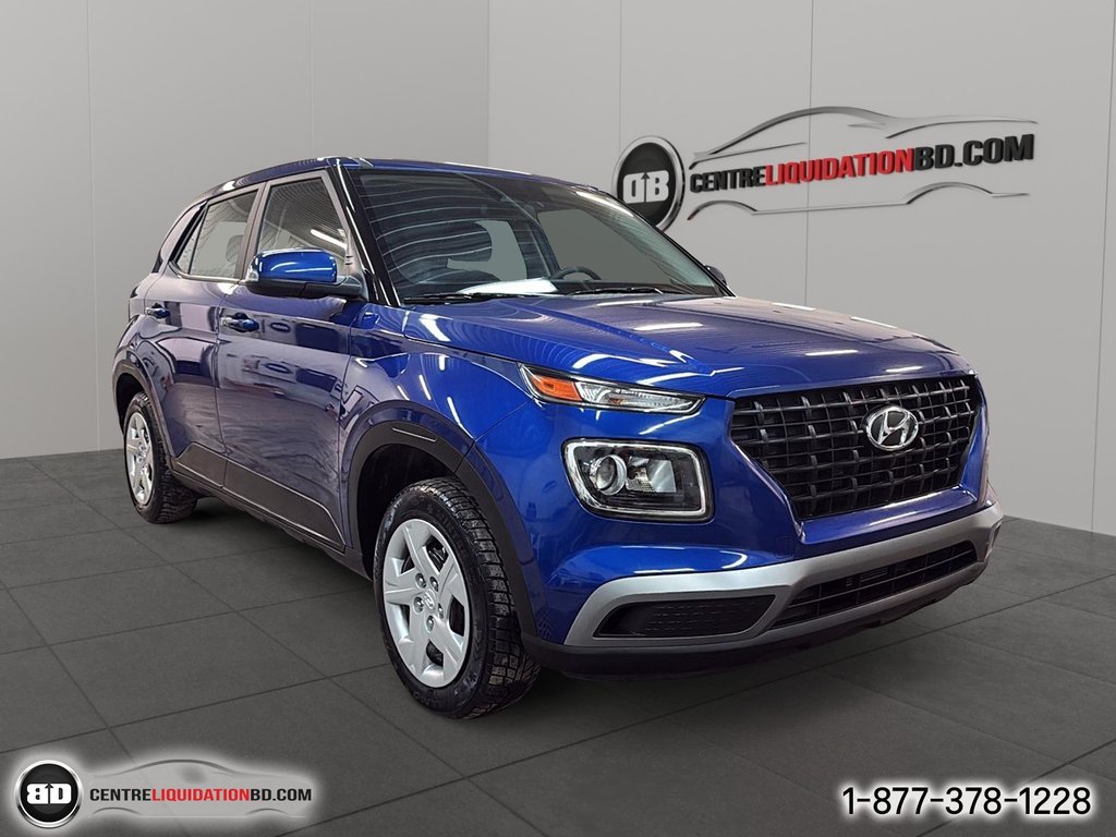 Hyundai Venue ESSENTIAL 2023 à Granby, Québec - 3 - w1024h768px