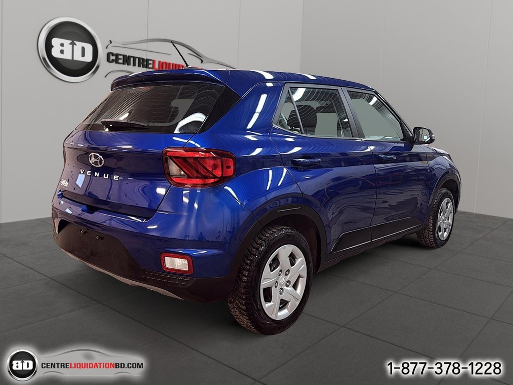 Hyundai Venue ESSENTIAL 2023 à Granby, Québec - 6 - w1024h768px