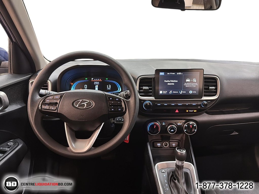 Hyundai Venue ESSENTIAL 2023 à Granby, Québec - 17 - w1024h768px