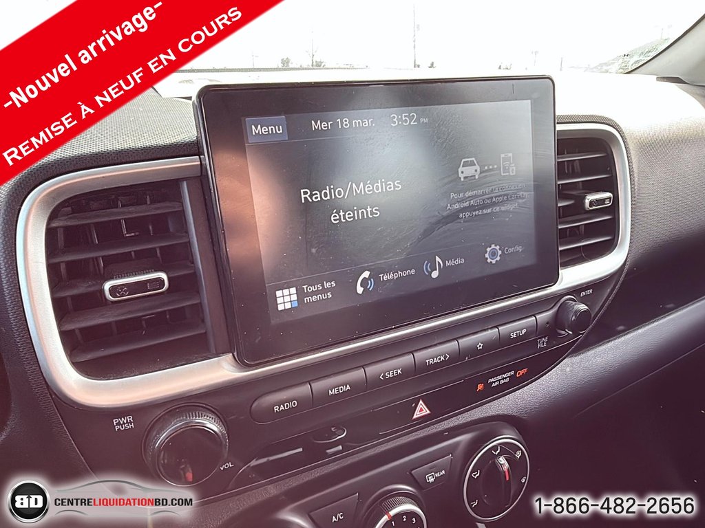 Hyundai Venue ESSENTIAL 2023 à Granby, Québec - 17 - w1024h768px