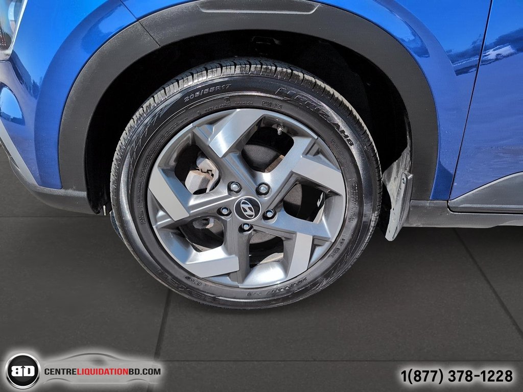 2023 Hyundai Venue Ultimate TOIT OUVRANT in Granby, Quebec - 12 - w1024h768px