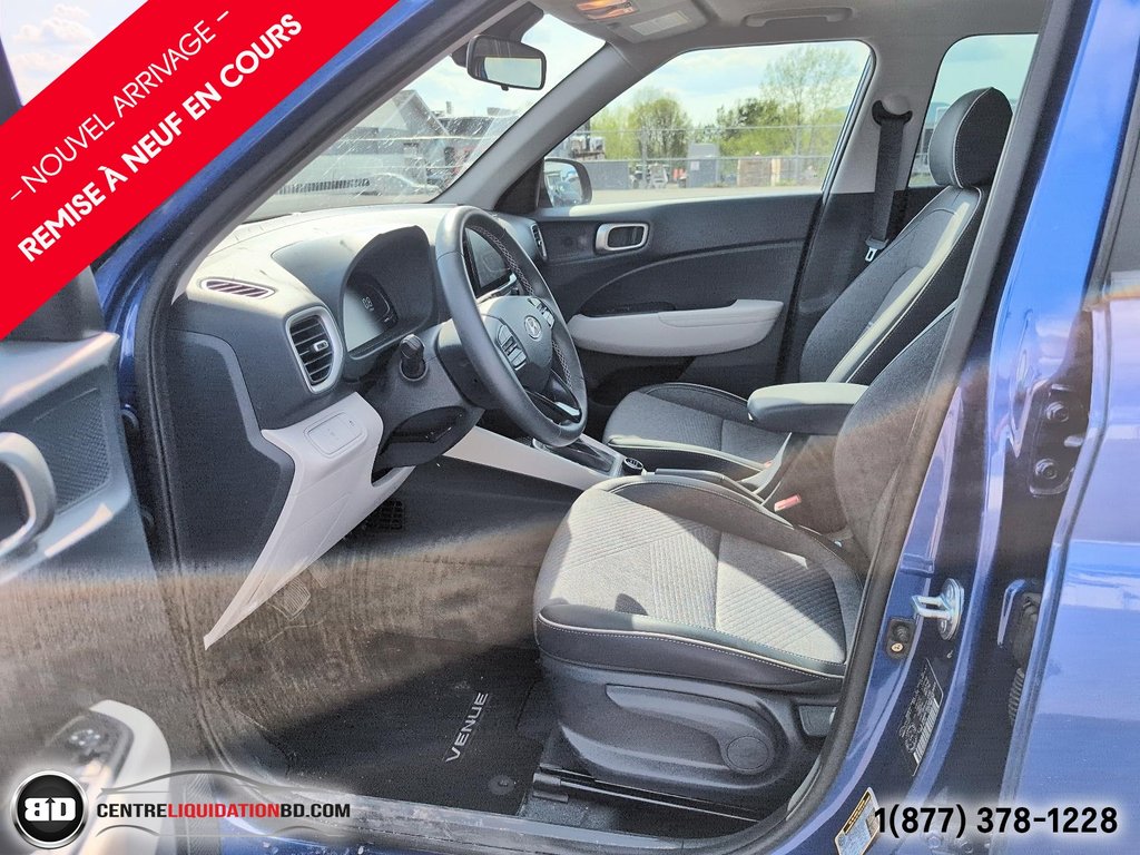 Hyundai Venue Ultimate TOIT OUVRANT 2023 à Granby, Québec - 10 - w1024h768px