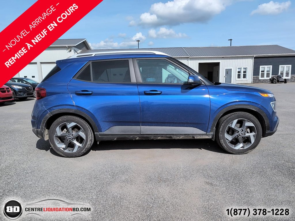 Hyundai Venue Ultimate TOIT OUVRANT 2023 à Granby, Québec - 4 - w1024h768px