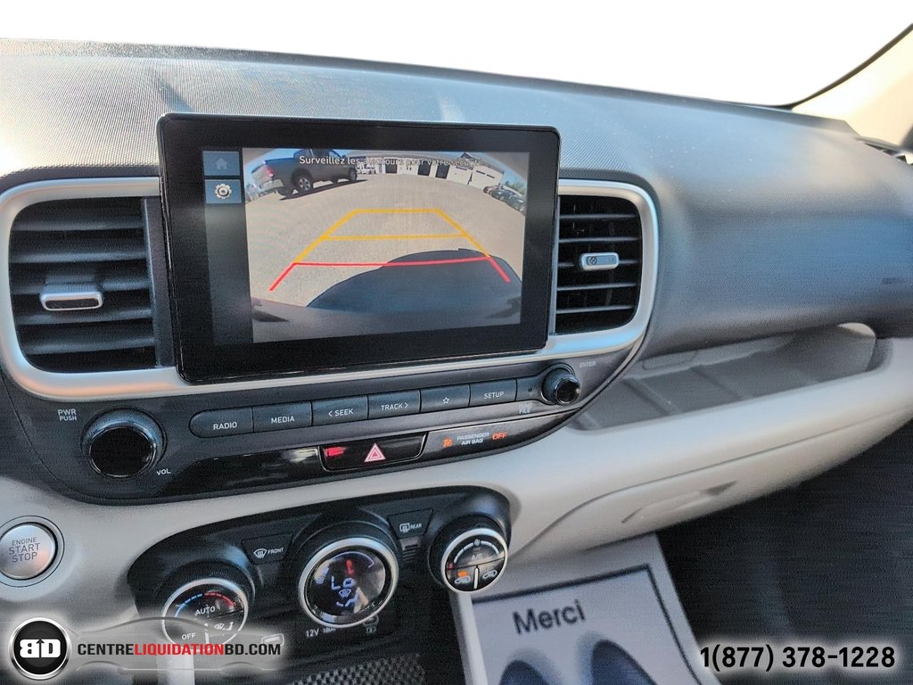 2023 Hyundai Venue Ultimate TOIT OUVRANT in Granby, Quebec - 22 - w1024h768px
