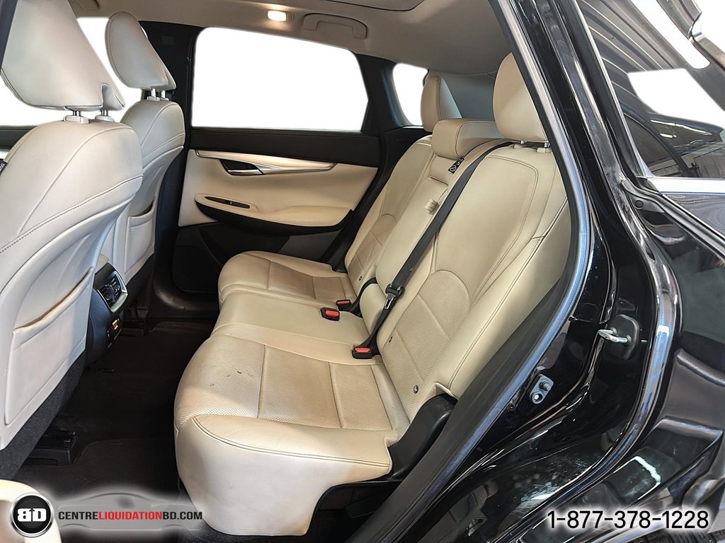 2019 Infiniti QX50 ESSENTIEL in Granby, Quebec - 12 - w1024h768px