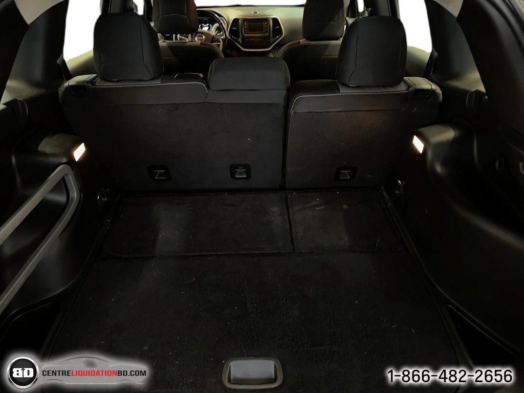 Cherokee SPORT MOTEUR 3.2 L AWD V6 2015 à Granby, Québec - 4 - w1024h768px