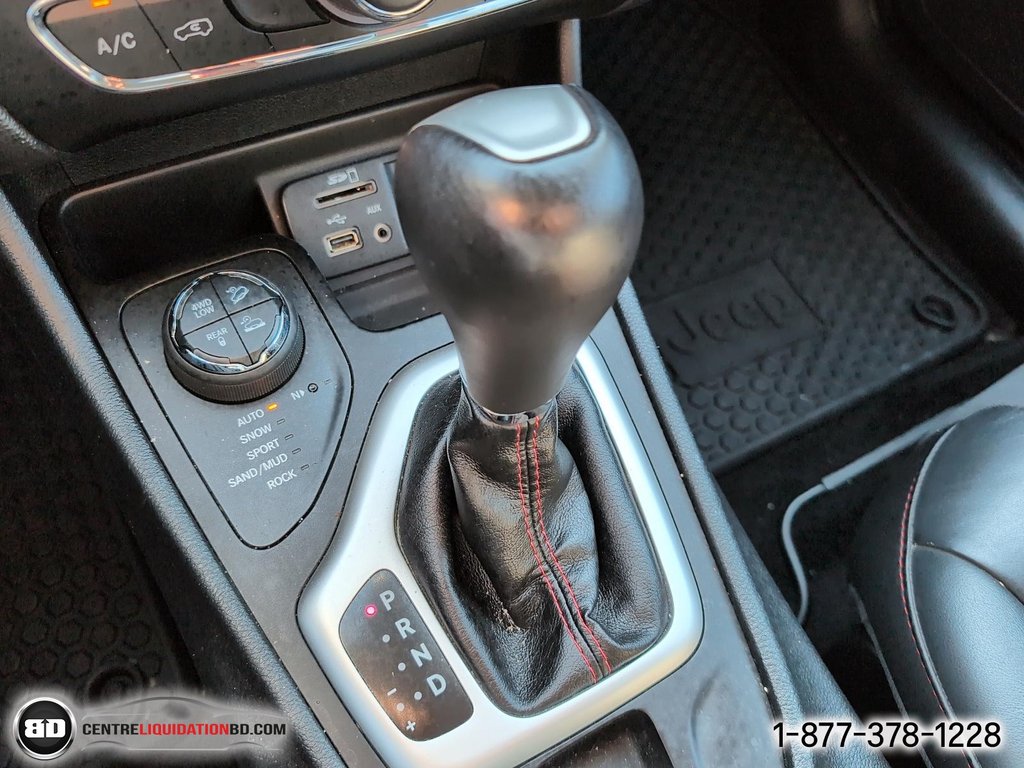 2016 Jeep Cherokee Trailhawk v6 in Granby, Quebec - 18 - w1024h768px