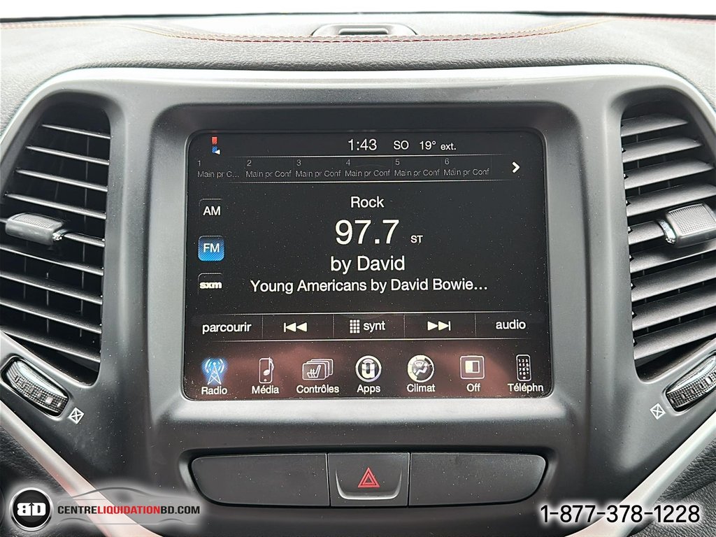 2018 Jeep Cherokee Trailhawk V6 3.2L in Granby, Quebec - 23 - w1024h768px