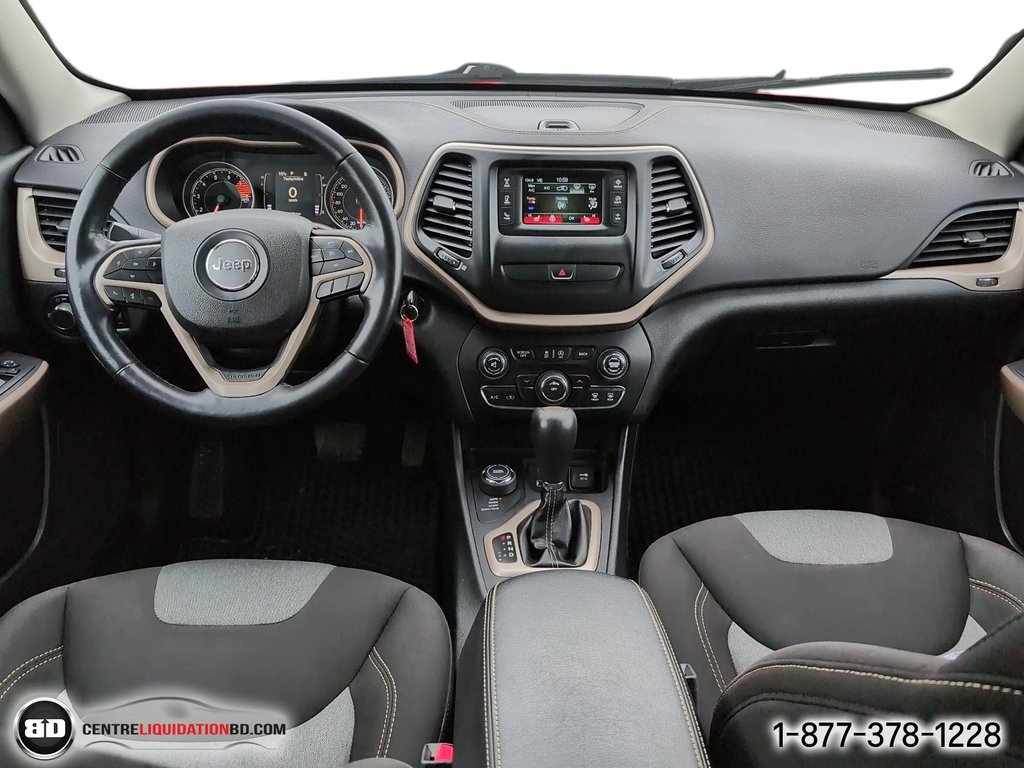 2018 Jeep Cherokee Altitude V6 3.2L 4X4 in Granby, Quebec - 15 - w1024h768px