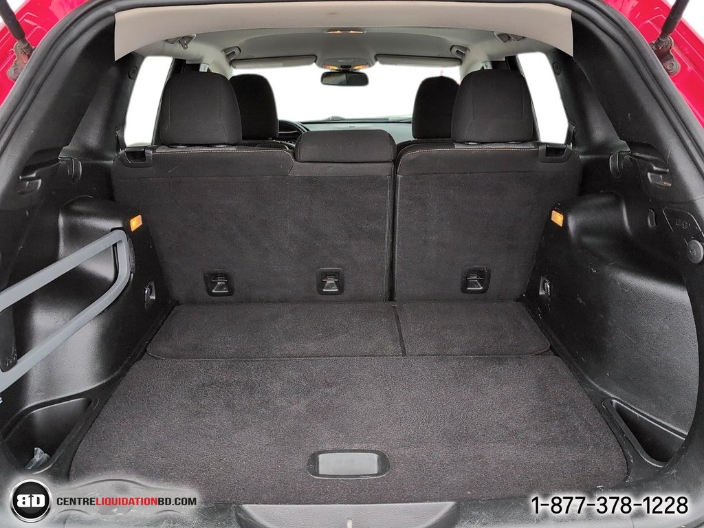 2018 Jeep Cherokee Altitude V6 3.2L 4X4 in Granby, Quebec - 11 - w1024h768px