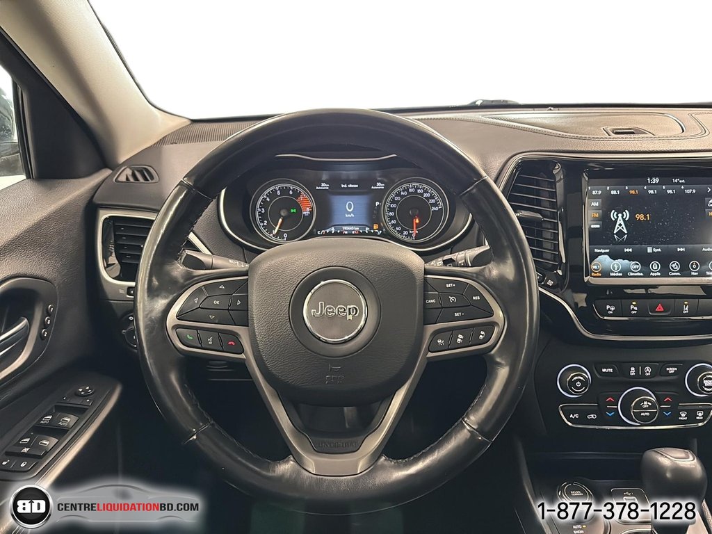 2019 Jeep Cherokee LIMITED CUIR TOIT PANO 4X4 in Granby, Quebec - 19 - w1024h768px