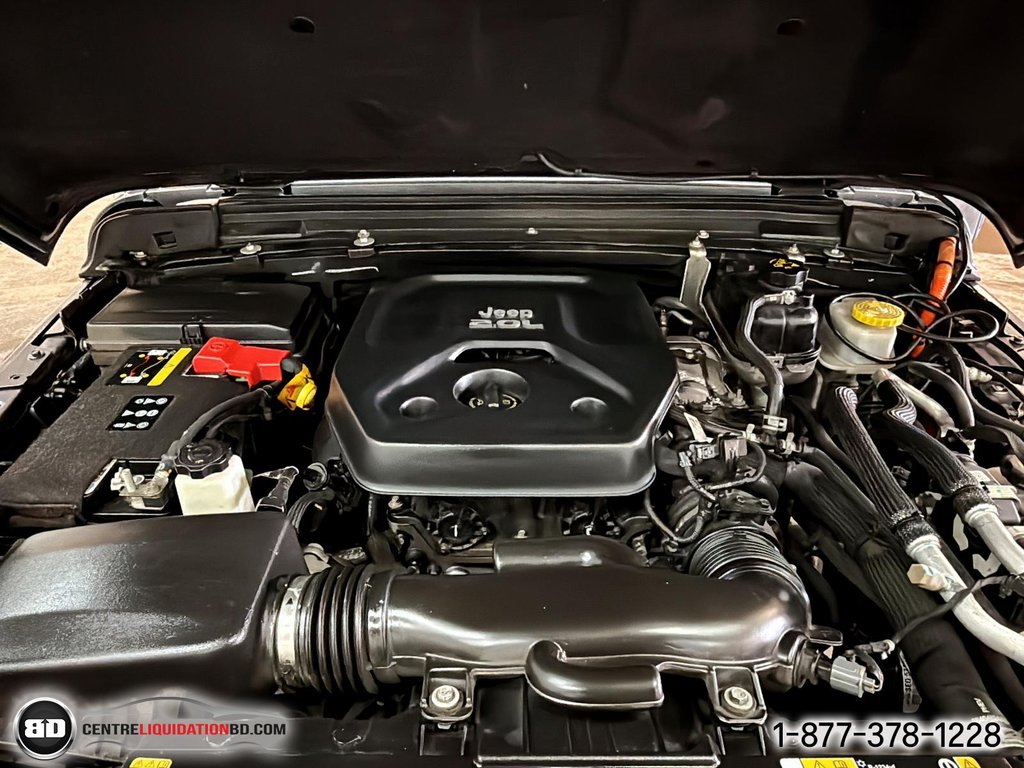 2021 Jeep Wrangler 4xe UNLIMITED SAHARA SKY ROOF in Granby, Quebec - 13 - w1024h768px