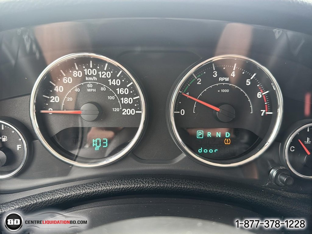 Jeep Wrangler Unlimited Sport 2011 à Granby, Québec - 15 - w1024h768px