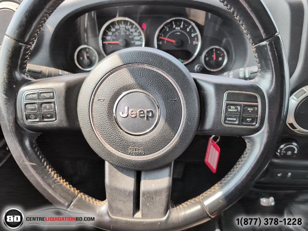 2016 Jeep Wrangler Unlimited SAHARA CUIR 2 TOITS in Granby, Quebec - 17 - w1024h768px