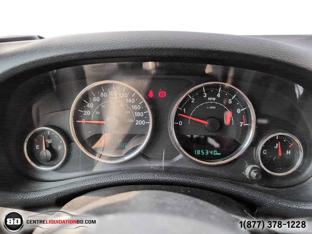 2016 Jeep Wrangler Unlimited SAHARA CUIR 2 TOITS in Granby, Quebec - 18 - w1024h768px