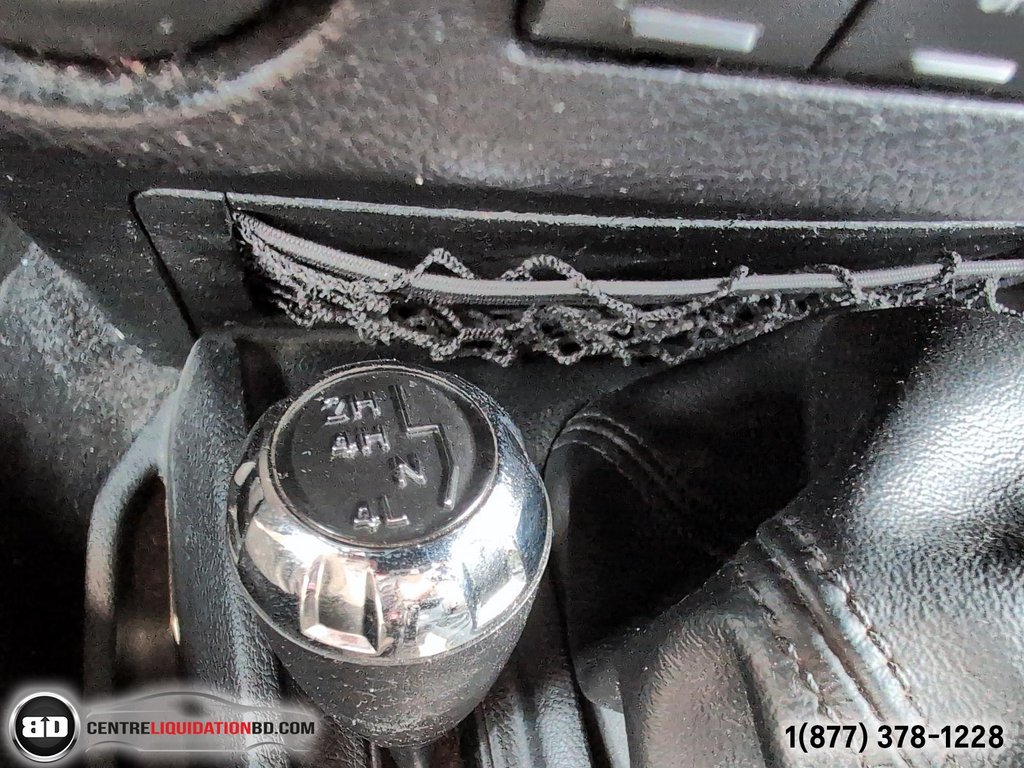 2016 Jeep Wrangler Unlimited SAHARA CUIR 2 TOITS in Granby, Quebec - 21 - w1024h768px