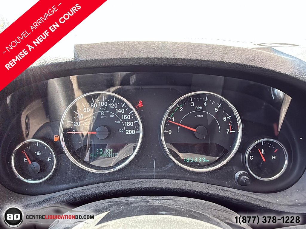 2016 Jeep Wrangler Unlimited SAHARA CUIR 2 TOITS in Granby, Quebec - 12 - w1024h768px