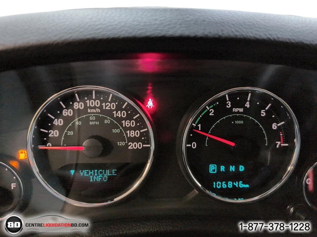 2017 Jeep Wrangler Unlimited Sahara V6 3.6L NAVIGATION AUTOMATIQUE in Granby, Quebec - 17 - w1024h768px
