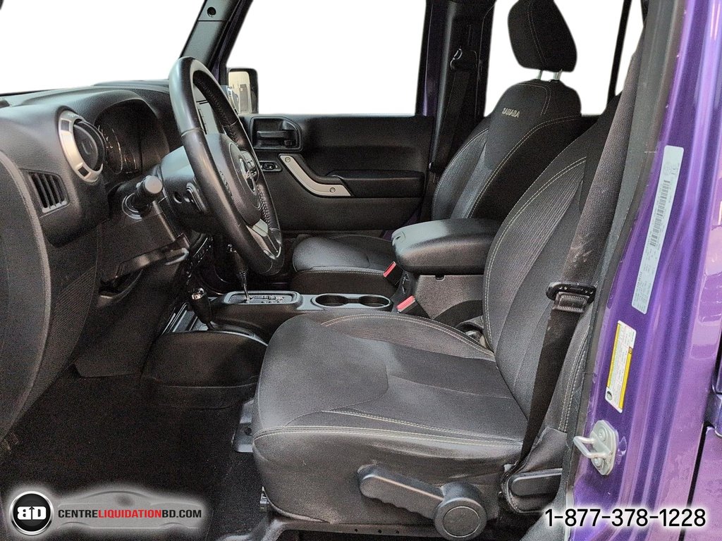 2017 Jeep Wrangler Unlimited Sahara V6 3.6L NAVIGATION AUTOMATIQUE in Granby, Quebec - 13 - w1024h768px