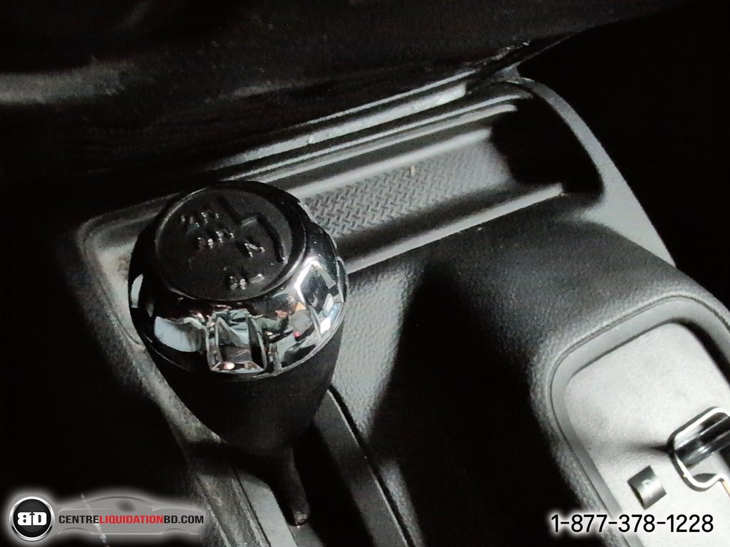 2017 Jeep Wrangler Unlimited Sahara V6 3.6L NAVIGATION AUTOMATIQUE in Granby, Quebec - 20 - w1024h768px