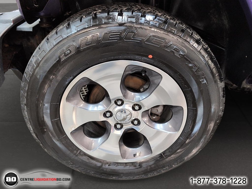 2017 Jeep Wrangler Unlimited Sahara V6 3.6L NAVIGATION AUTOMATIQUE in Granby, Quebec - 12 - w1024h768px