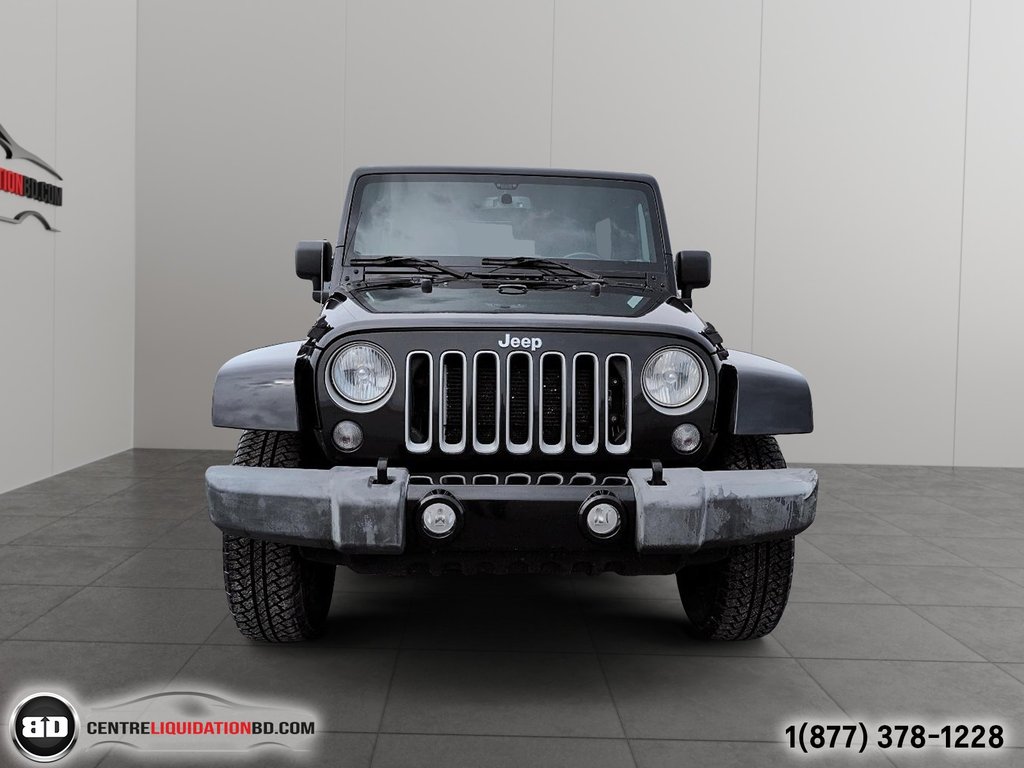 Jeep Wrangler Unlimited SAHARA V6 3.6L CUIR 2017 à Granby, Québec - 2 - w1024h768px