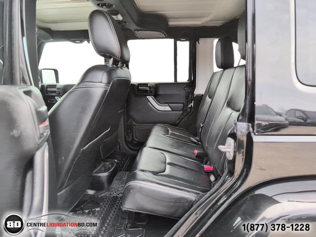 Jeep Wrangler Unlimited SAHARA V6 3.6L CUIR 2017 à Granby, Québec - 14 - w1024h768px